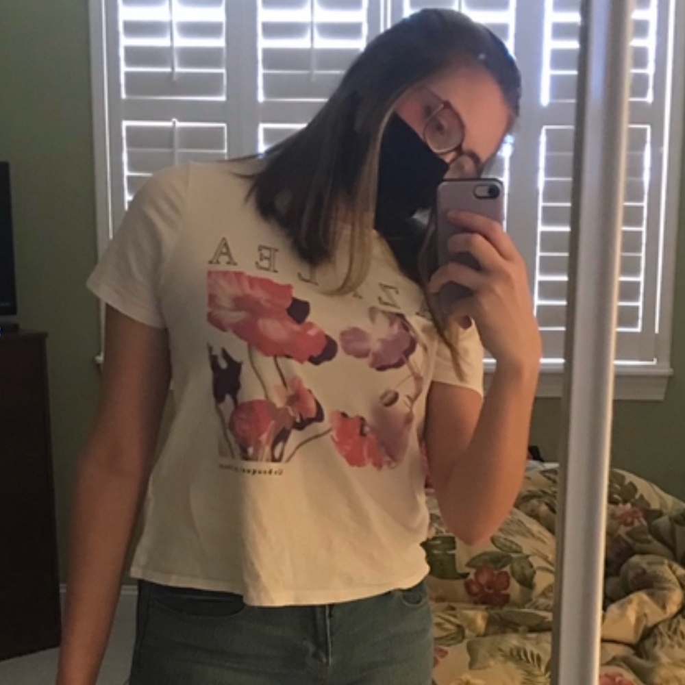 H&M graphic Tee